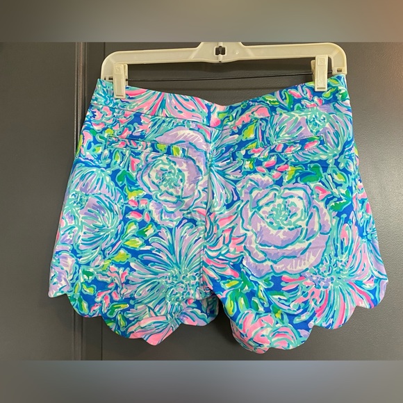 Lilly Pulitzer In Full Bloom Shorts - Picture 2 of 3